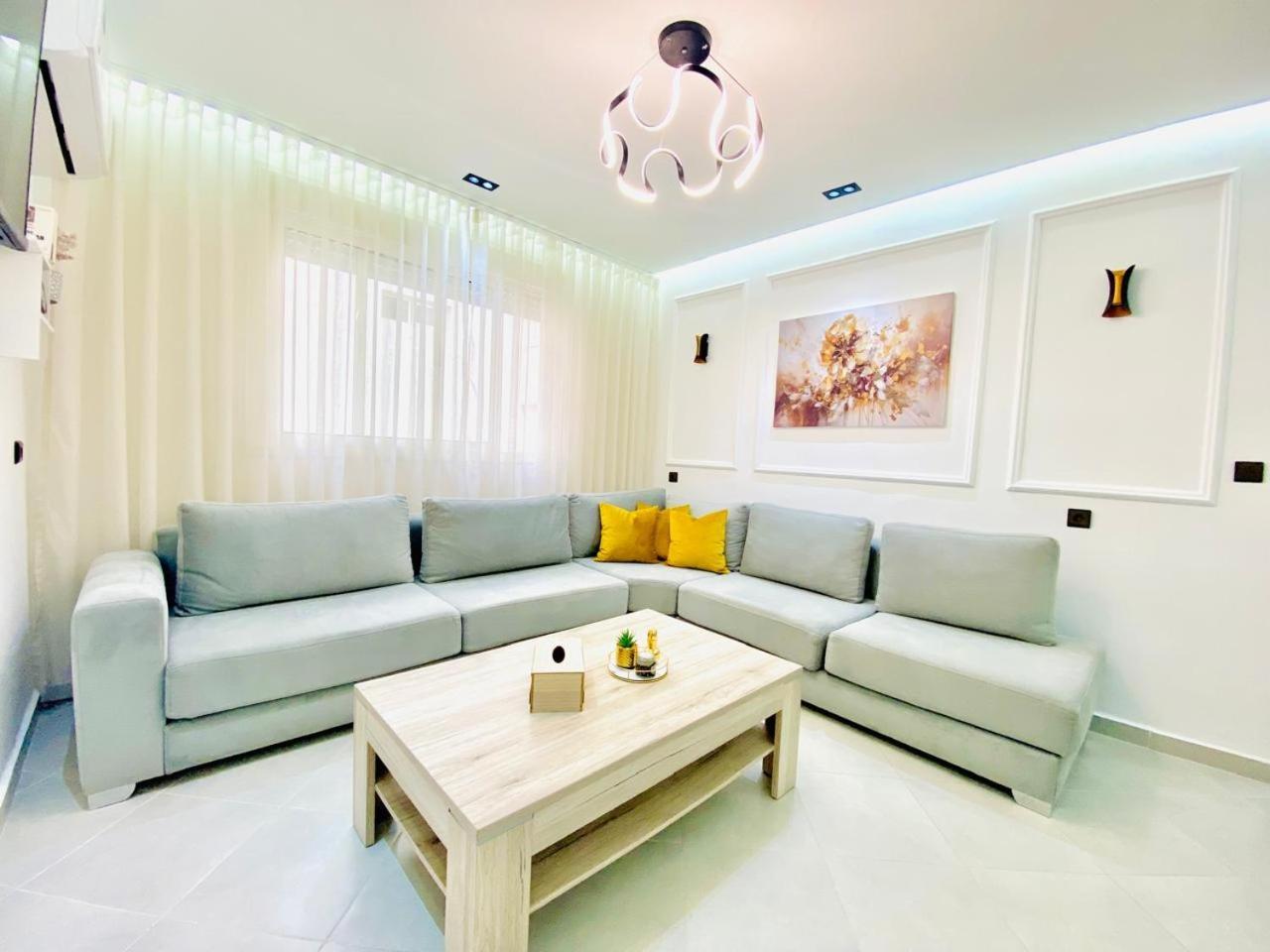 Appart Neuf Lumineux Climatise 1Ere Etage Tanger Exterior foto
